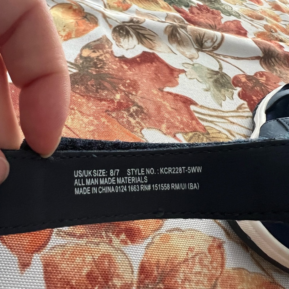 Reaction sandals size 8 toddler boys like new - Picture 2 of 5